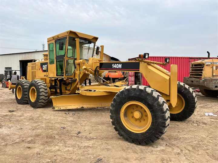 Used CAT 140H Motor Grader From Japan with Excellent Performance Caterpillar 140h in Good Condition for Sale - Crawler excavator: picture 3 Used CAT 140H Motor Grader From Japan with Excellent Performance Caterpillar 140h in Good Condition for Sale - Crawler excavator: picture 3