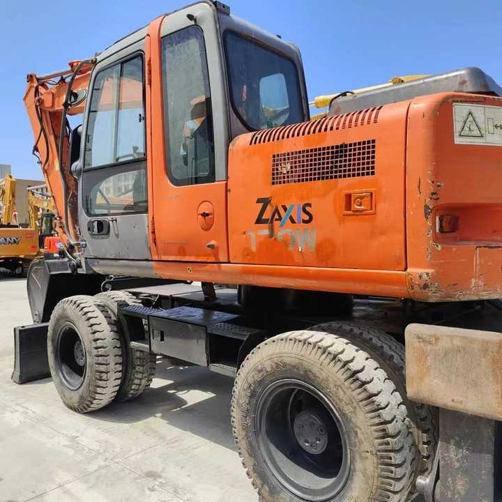 Used Japan Original Brand Hitachi Zx 130w Wheel Excavator Hitachi Zx120 130 200 Excavator for Sale - Excavator: picture 5 Used Japan Original Brand Hitachi Zx 130w Wheel Excavator Hitachi Zx120 130 200 Excavator for Sale - Excavator: picture 5