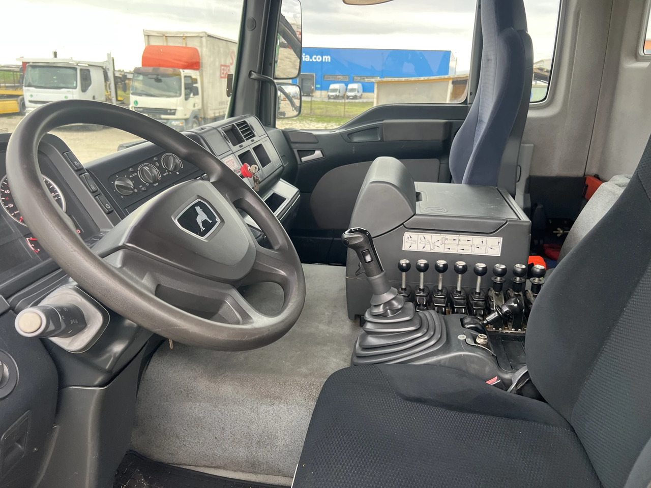 Lease a Man Tga 6х4, Кран-Z, Мултилифт Man Tga 6х4, Кран-Z, Мултилифт: picture 14 Lease a Man Tga 6х4, Кран-Z, Мултилифт Man Tga 6х4, Кран-Z, Мултилифт: picture 14