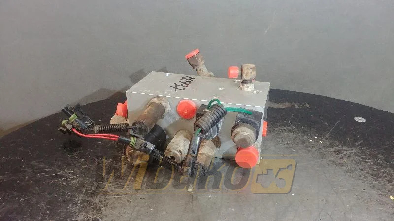 Case 198998A4 E-3 C-2 - Hydraulic valve for Construction machinery: picture 2 Case 198998A4 E-3 C-2 - Hydraulic valve for Construction machinery: picture 2