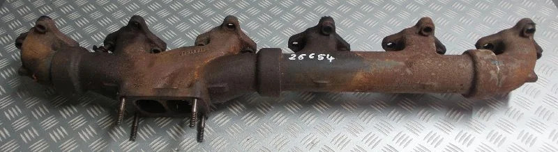 Volvo TD122 1000670/11031640 - Exhaust manifold for Construction machinery: picture 1 Volvo TD122 1000670/11031640 - Exhaust manifold for Construction machinery: picture 1