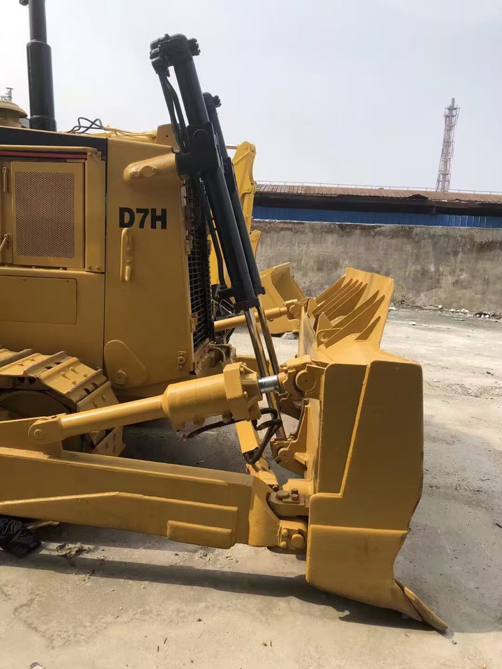 Bulldozer CATERPILLAR D7H: picture 6