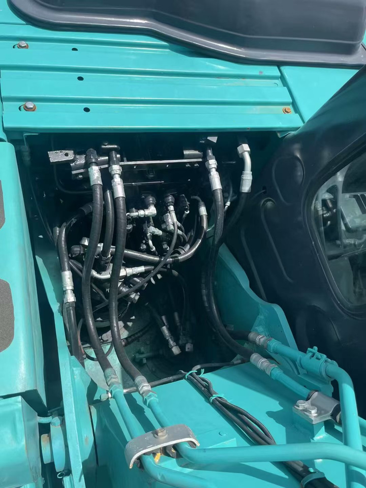 Lease a KOBELCO sk130lc KOBELCO sk130lc: picture 9 Lease a KOBELCO sk130lc KOBELCO sk130lc: picture 9