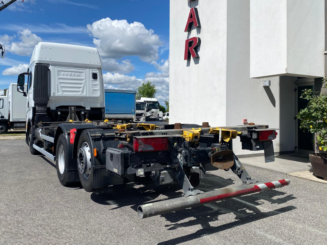 IVECO S-WAY AS260S48 - Cab chassis truck: picture 5 IVECO S-WAY AS260S48 - Cab chassis truck: picture 5