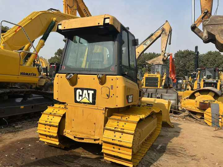 Lease a  Used Cat Mini Bulldozer D5k  Cat Dozers [ Copy ] Used Cat Mini Bulldozer D5k  Cat Dozers [ Copy ]: picture 6