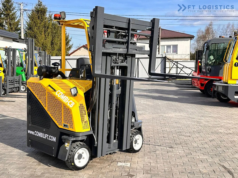 4-way reach truck Combilift C3000CB / LPG / TRIPLEX / 4900MM / FREE LIFT / POSITIONER / LIKE NEW C3000CB / LPG / TRIPLEX / 4900MM / FREE LIFT / POSITIONER /: picture 1