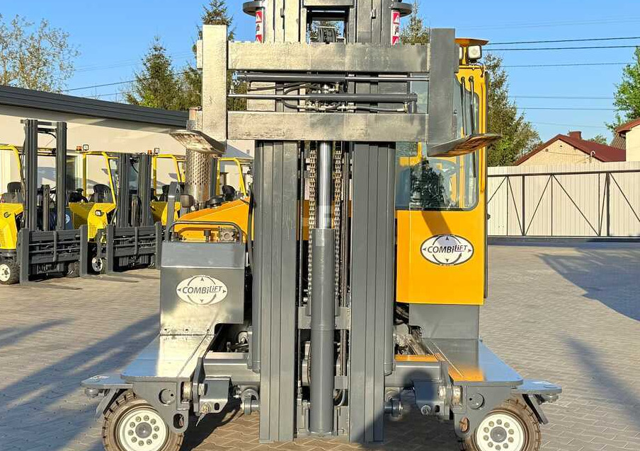 4-way reach truck Combilift C4000 / GAS / TRIPLEX – 5600MM / FREE LIFT / FORK SIDESHIFT / LIKE NEW: picture 18