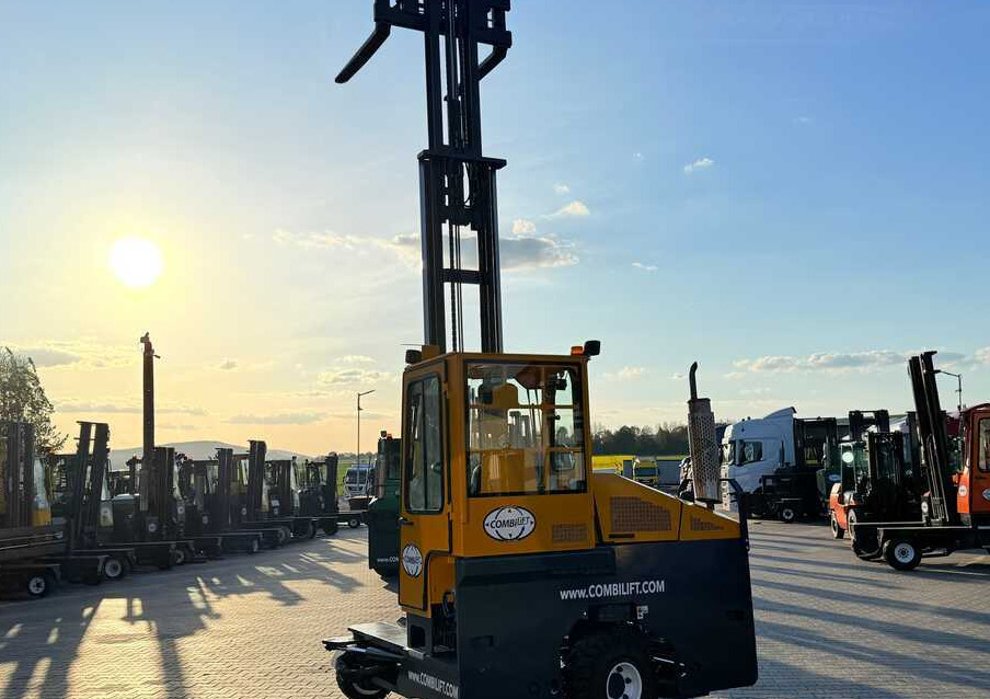 4-way reach truck Combilift C4000 / GAS / TRIPLEX – 5600MM / FREE LIFT / FORK SIDESHIFT / LIKE NEW: picture 36