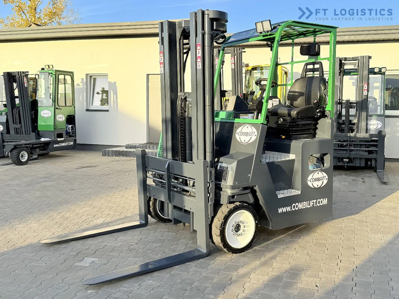 4-way reach truck Combilift CB4000 / GAS / TRIPLEX 5200MM / FREE LIFT / FORK POSITIONER / SIDE SHIFT / EXCELLENT CONDITION / Wide range of four-way and side: picture 1