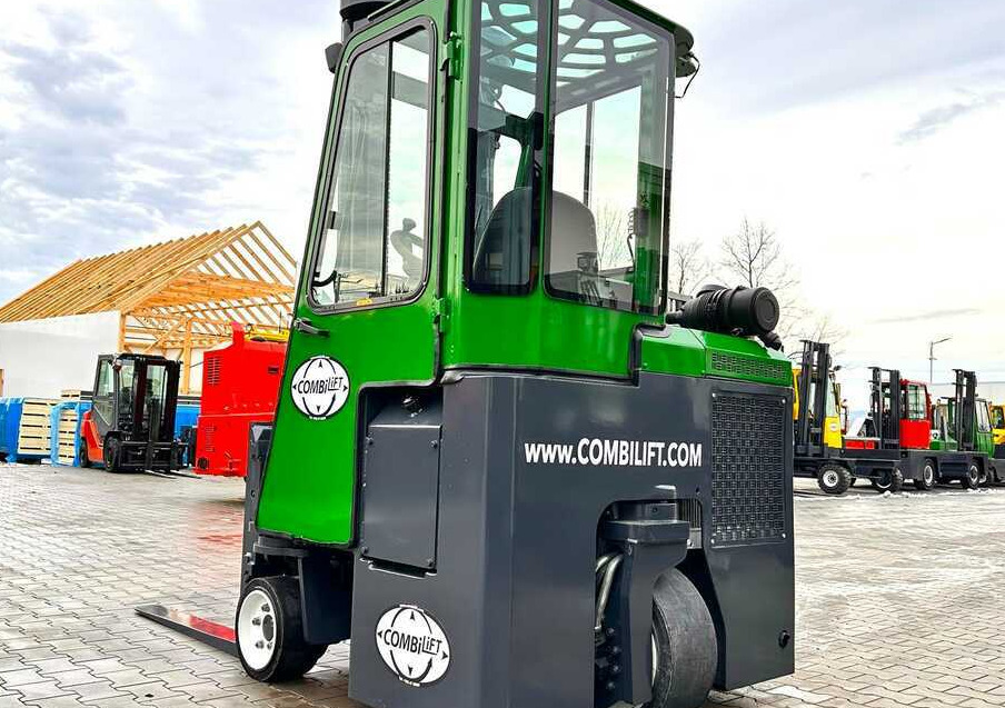 Combilift Combilift C3000CB - DUPLEX 4000mm - Year 2015 - / CABIN - HEATING / ONLY 6546 MTH / EXCELLENT CONDITION / LIKE NEW! - 4-way reach truck: picture 5 Combilift Combilift C3000CB - DUPLEX 4000mm - Year 2015 - / CABIN - HEATING / ONLY 6546 MTH / EXCELLENT CONDITION / LIKE NEW! - 4-way reach truck: picture 5