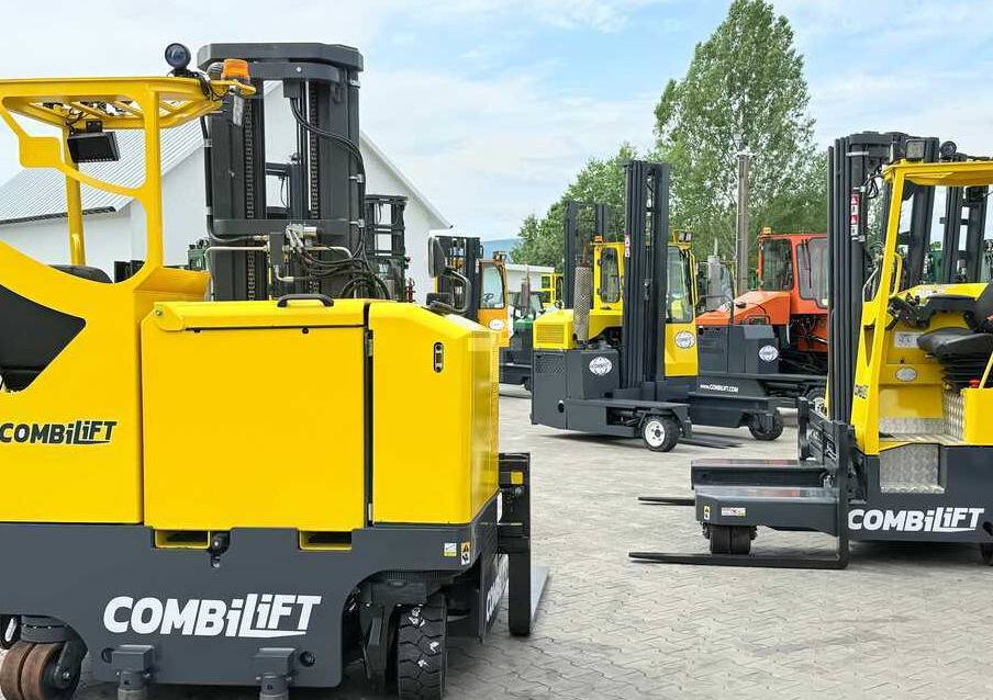 4-way reach truck Combilift MR / ELECTRIC / TRIPLEX – 6000MM / FULL FREE LIFT / WIDE POSITIONER / FORK SIDESHIFT / ONLY 1400 HOURS / LIKE NEW: picture 9