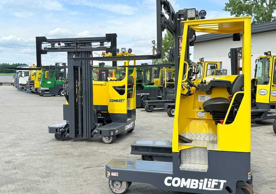 4-way reach truck Combilift MR / ELECTRIC / TRIPLEX – 6000MM / FULL FREE LIFT / WIDE POSITIONER / FORK SIDESHIFT / ONLY 1400 HOURS / LIKE NEW: picture 22