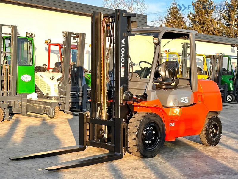 Toyota 42-4FD40 / DIESEL / 4500KG / DUPLEX / FORKS 1400MM / WELL-MAINTAINED 42-4FD40 / DIESEL / 4500KG / DUPLEX / FORKS 1400MM / WELL-M - Diesel forklift: picture 1 Toyota 42-4FD40 / DIESEL / 4500KG / DUPLEX / FORKS 1400MM / WELL-MAINTAINED 42-4FD40 / DIESEL / 4500KG / DUPLEX / FORKS 1400MM / WELL-M - Diesel forklift: picture 1