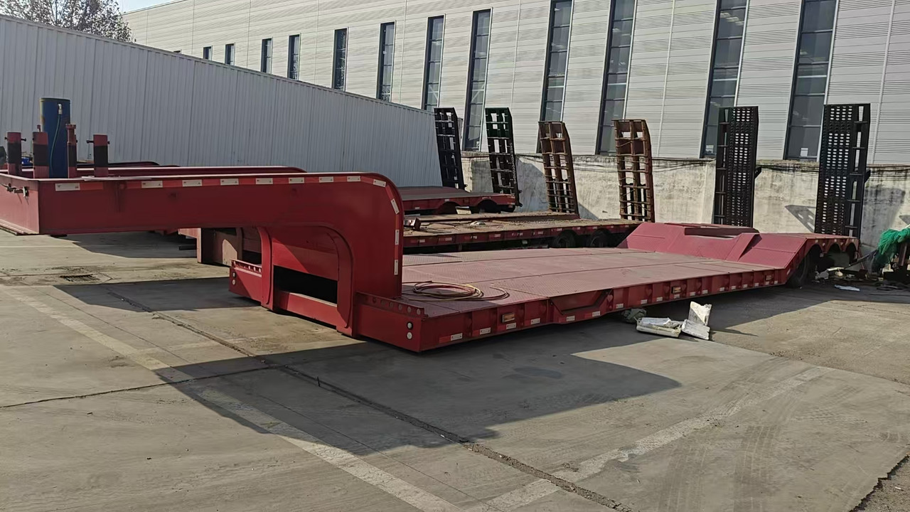 40-150 tons - Low loader semi-trailer: picture 2 40-150 tons - Low loader semi-trailer: picture 2
