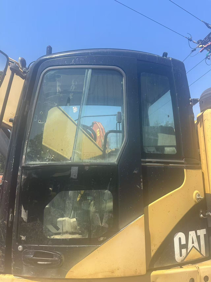 CATERPILLAR 314C - Cab for Excavator: picture 3 CATERPILLAR 314C - Cab for Excavator: picture 3
