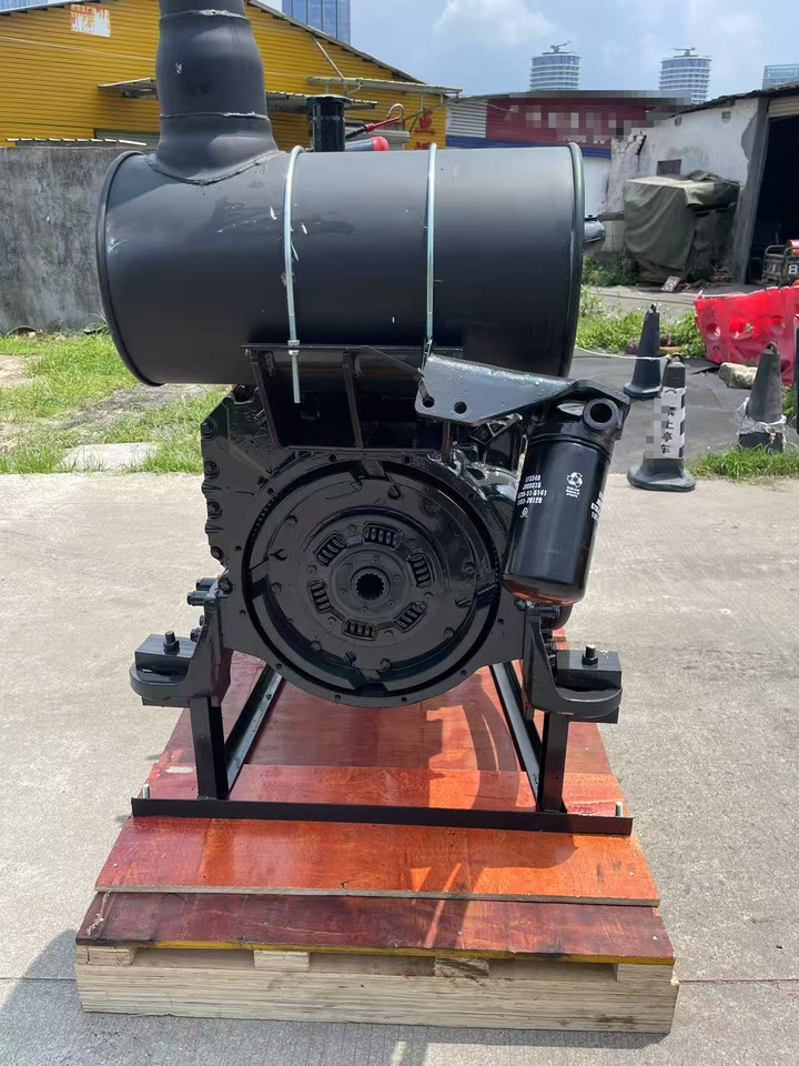 KOMATSU 6D107E-1 - Engine for Excavator: picture 2 KOMATSU 6D107E-1 - Engine for Excavator: picture 2