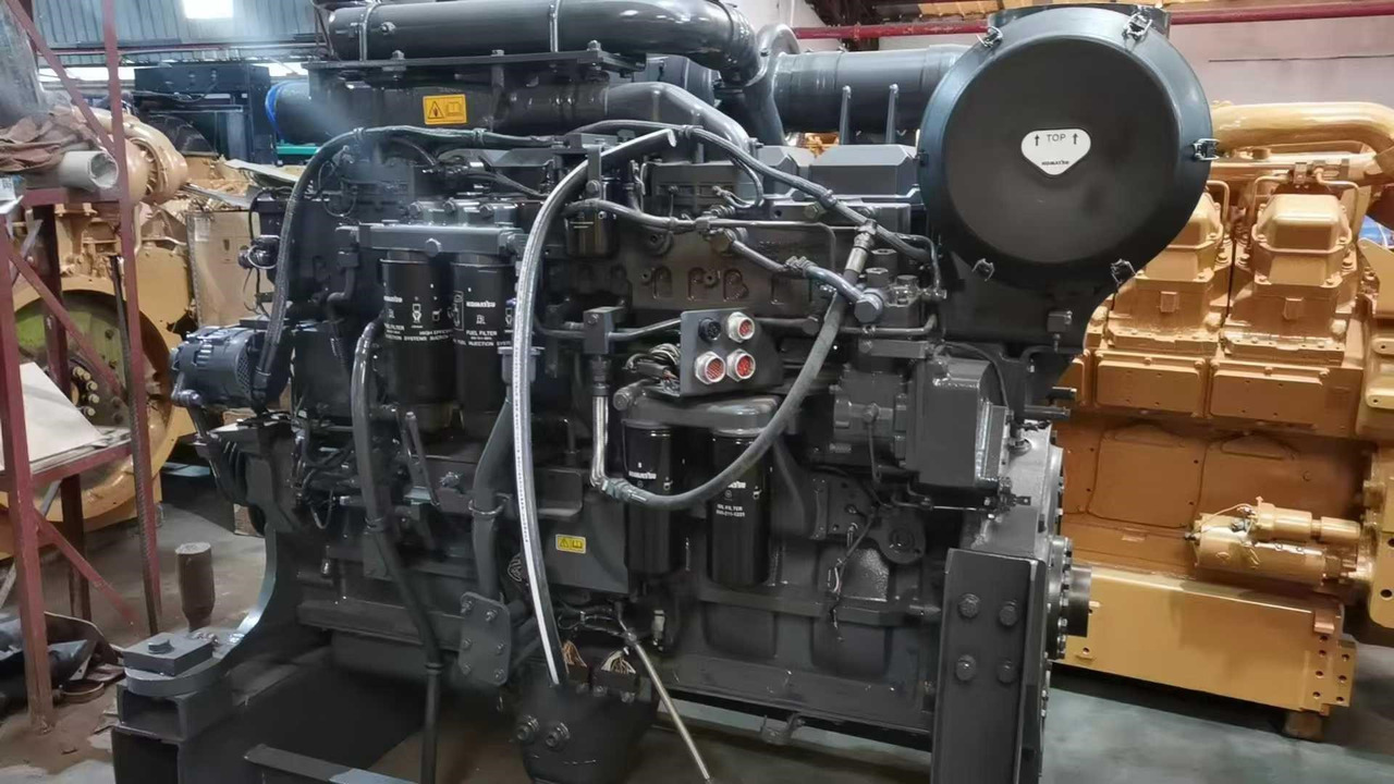 KOMATSU 6D170E - Engine for Excavator: picture 2 KOMATSU 6D170E - Engine for Excavator: picture 2