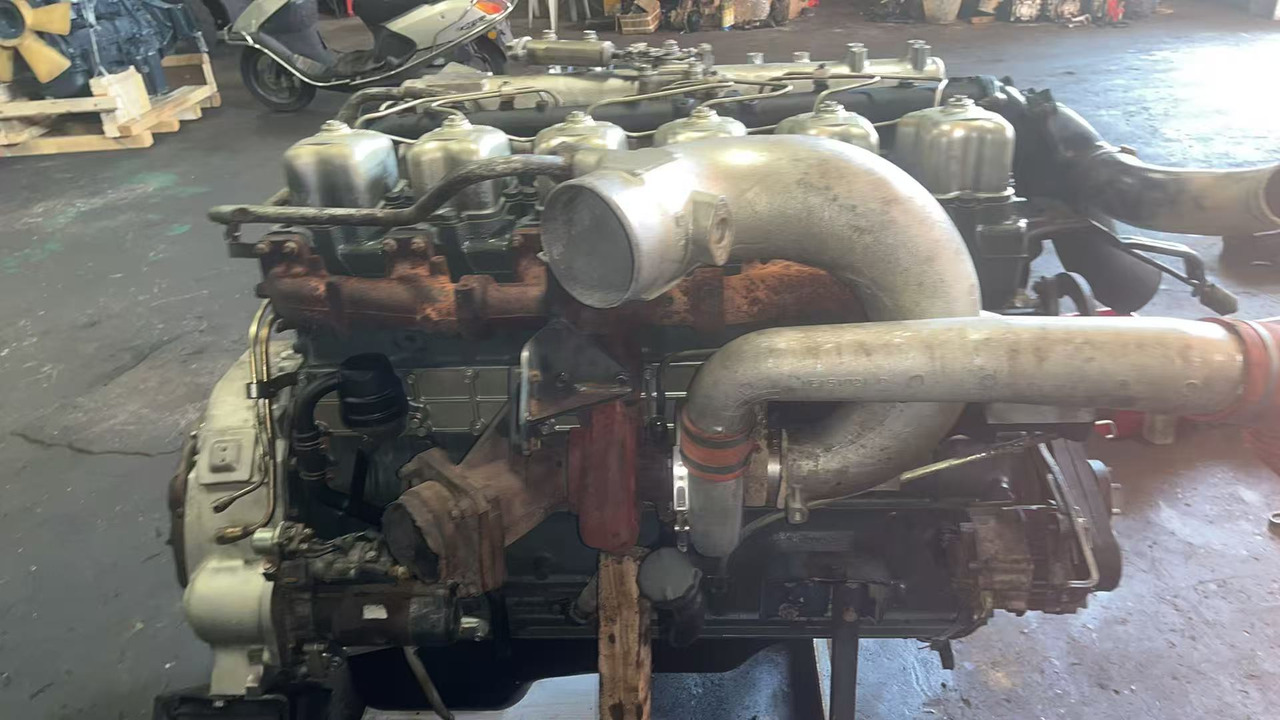 MITSUBISHI 6D22 - Engine for Excavator: picture 1 MITSUBISHI 6D22 - Engine for Excavator: picture 1