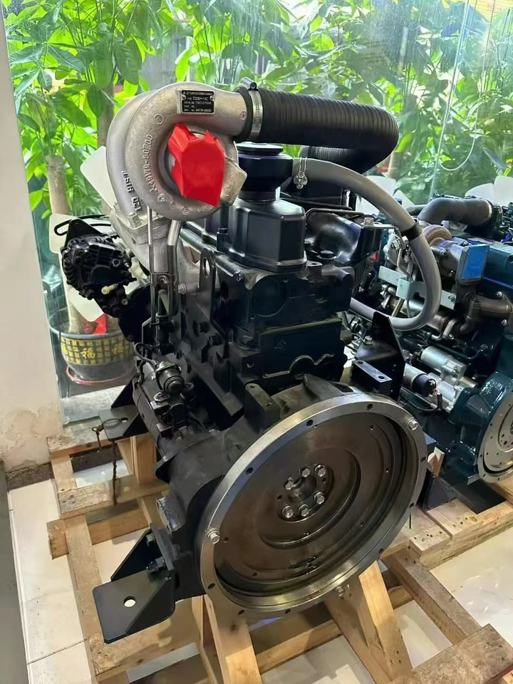 Mitsubishi S4K - Engine for Excavator: picture 1 Mitsubishi S4K - Engine for Excavator: picture 1