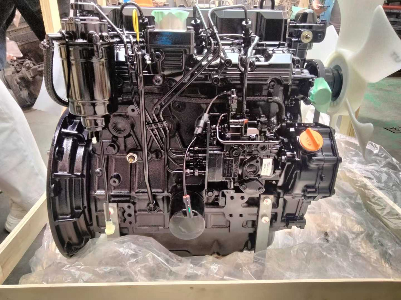 YANMAR 4TNE98 - Engine for Excavator: picture 4 YANMAR 4TNE98 - Engine for Excavator: picture 4