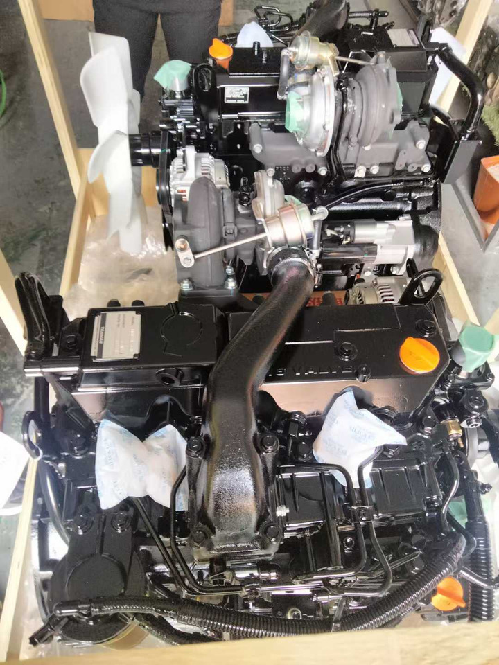 YANMAR 4TNV98T - Engine for Excavator: picture 1 YANMAR 4TNV98T - Engine for Excavator: picture 1
