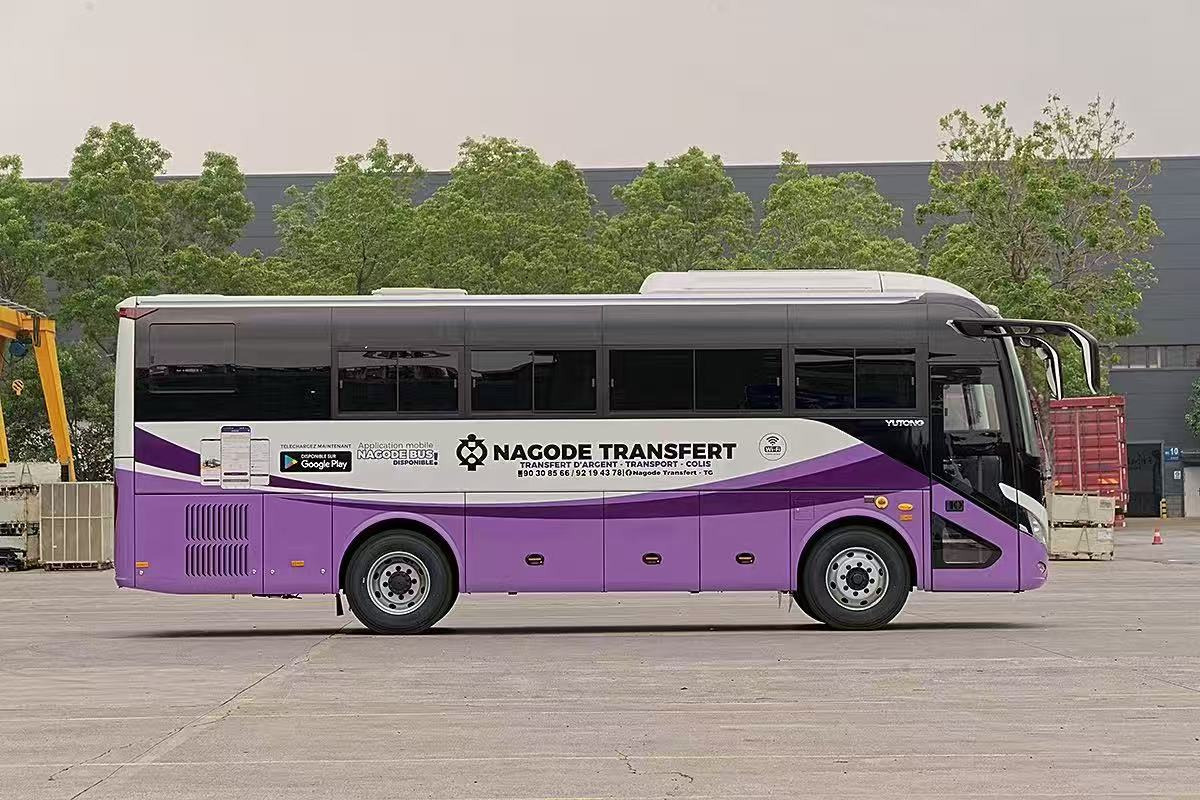 YUTONG 49+1+1 - City bus: picture 3 YUTONG 49+1+1 - City bus: picture 3