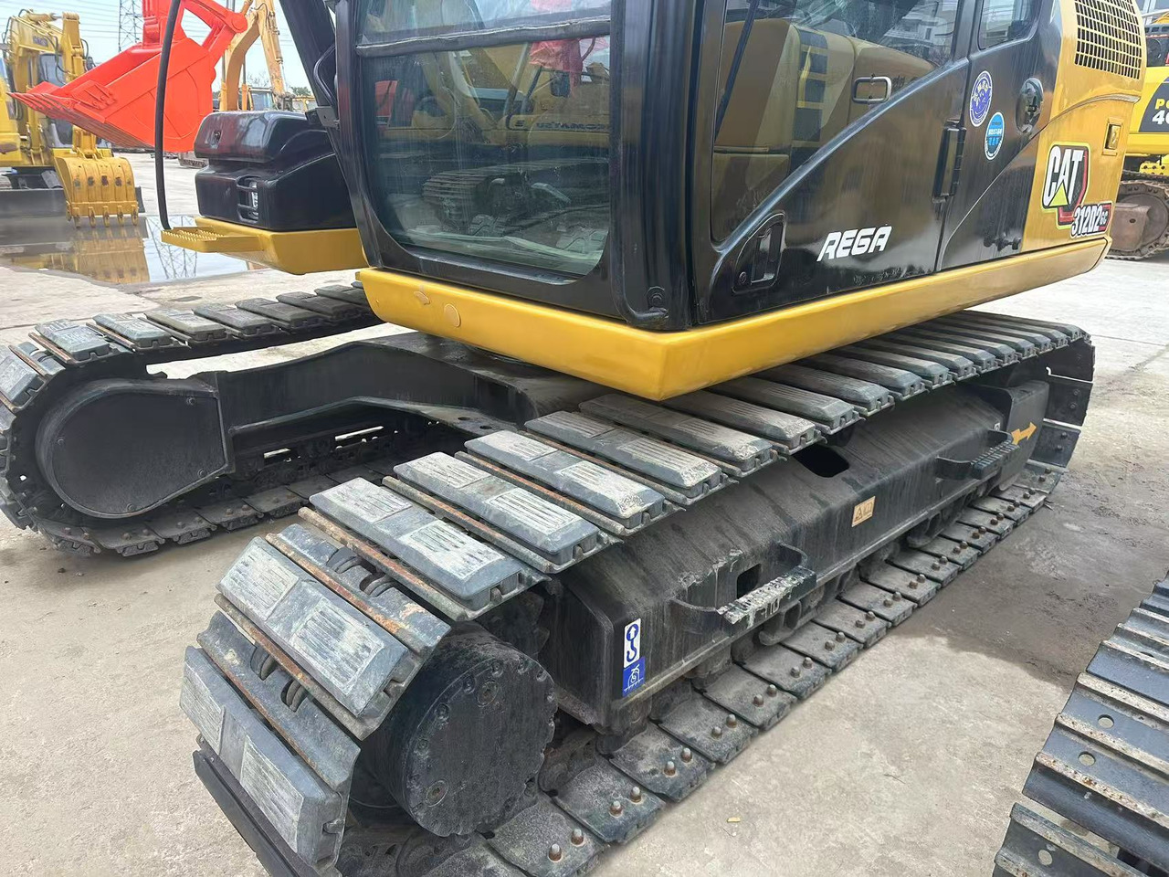 CATERPILLAR Second hand CAT Excavator 312D2  Hotsale - Crawler excavator: picture 3 CATERPILLAR Second hand CAT Excavator 312D2  Hotsale - Crawler excavator: picture 3