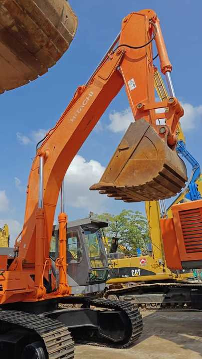 Original Japan Hitachi ZX450 Excavator Hitachi Excavator in Low Price for Hot Sale - Crawler excavator: picture 5 Original Japan Hitachi ZX450 Excavator Hitachi Excavator in Low Price for Hot Sale - Crawler excavator: picture 5