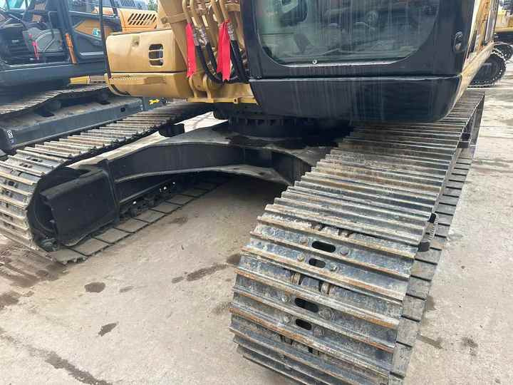 Used Excavator Caterpillar CAT320c Small and Medium-sized Original Excavator CAT320c for Sale - Crawler excavator: picture 4 Used Excavator Caterpillar CAT320c Small and Medium-sized Original Excavator CAT320c for Sale - Crawler excavator: picture 4