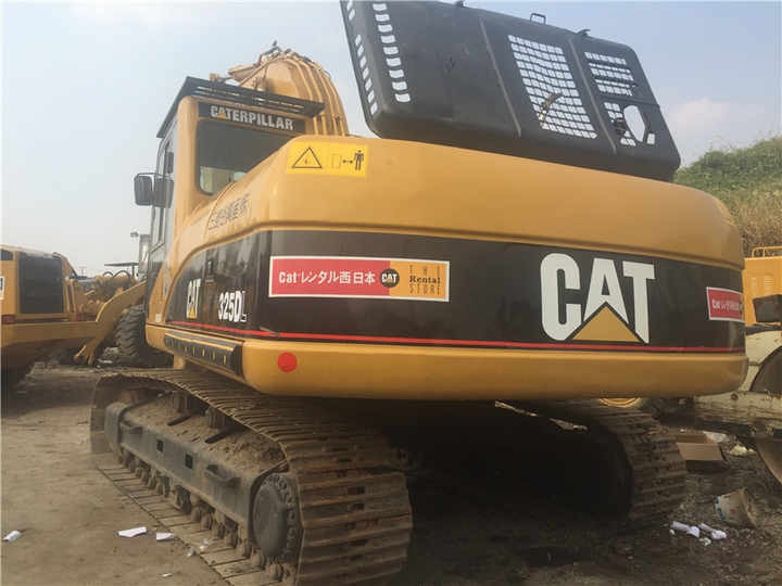 Used Excavator Machine CAT 325DL Construction Good Efficient Used Machinery Caterpillar Used CAT 325DL Excavators - Wheel excavator: picture 3 Used Excavator Machine CAT 325DL Construction Good Efficient Used Machinery Caterpillar Used CAT 325DL Excavators - Wheel excavator: picture 3