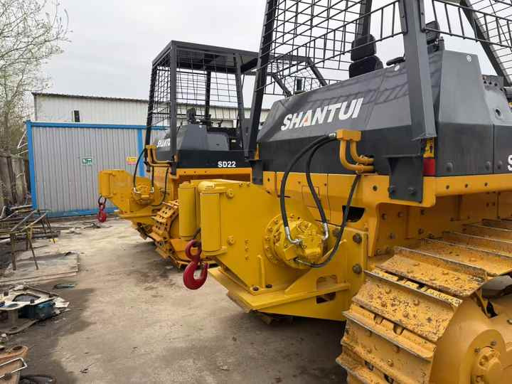 Used Shantui SD22 New Model Bulldozer Second Hand Machine Popular Brand Shantui Hydraulic Machinery - Bulldozer: picture 3 Used Shantui SD22 New Model Bulldozer Second Hand Machine Popular Brand Shantui Hydraulic Machinery - Bulldozer: picture 3
