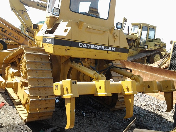 CATERPILLAR D5H - Bulldozer: picture 3 CATERPILLAR D5H - Bulldozer: picture 3