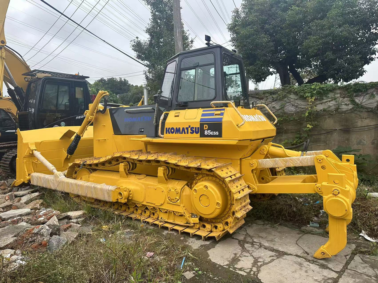 KOMATSU D85ESS - Bulldozer: picture 4 KOMATSU D85ESS - Bulldozer: picture 4