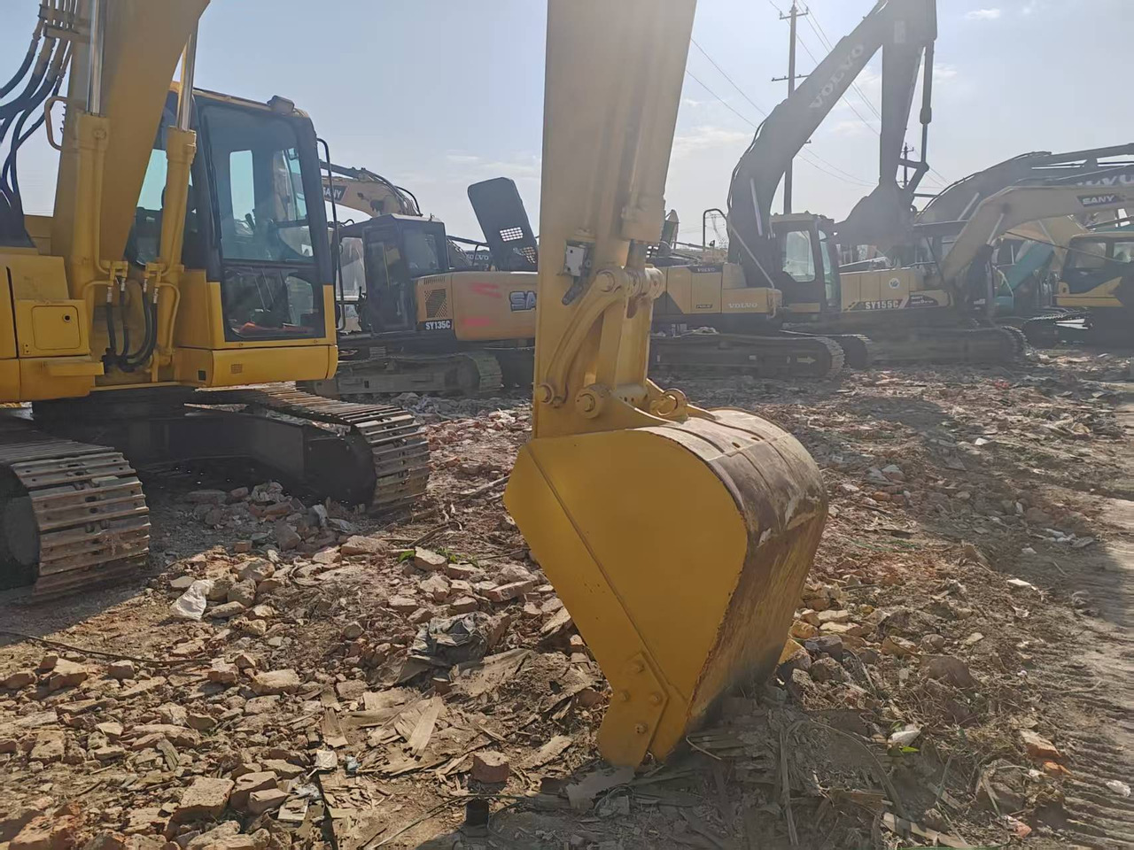 KOMATSU PC138US-8 - Crawler excavator: picture 3 KOMATSU PC138US-8 - Crawler excavator: picture 3