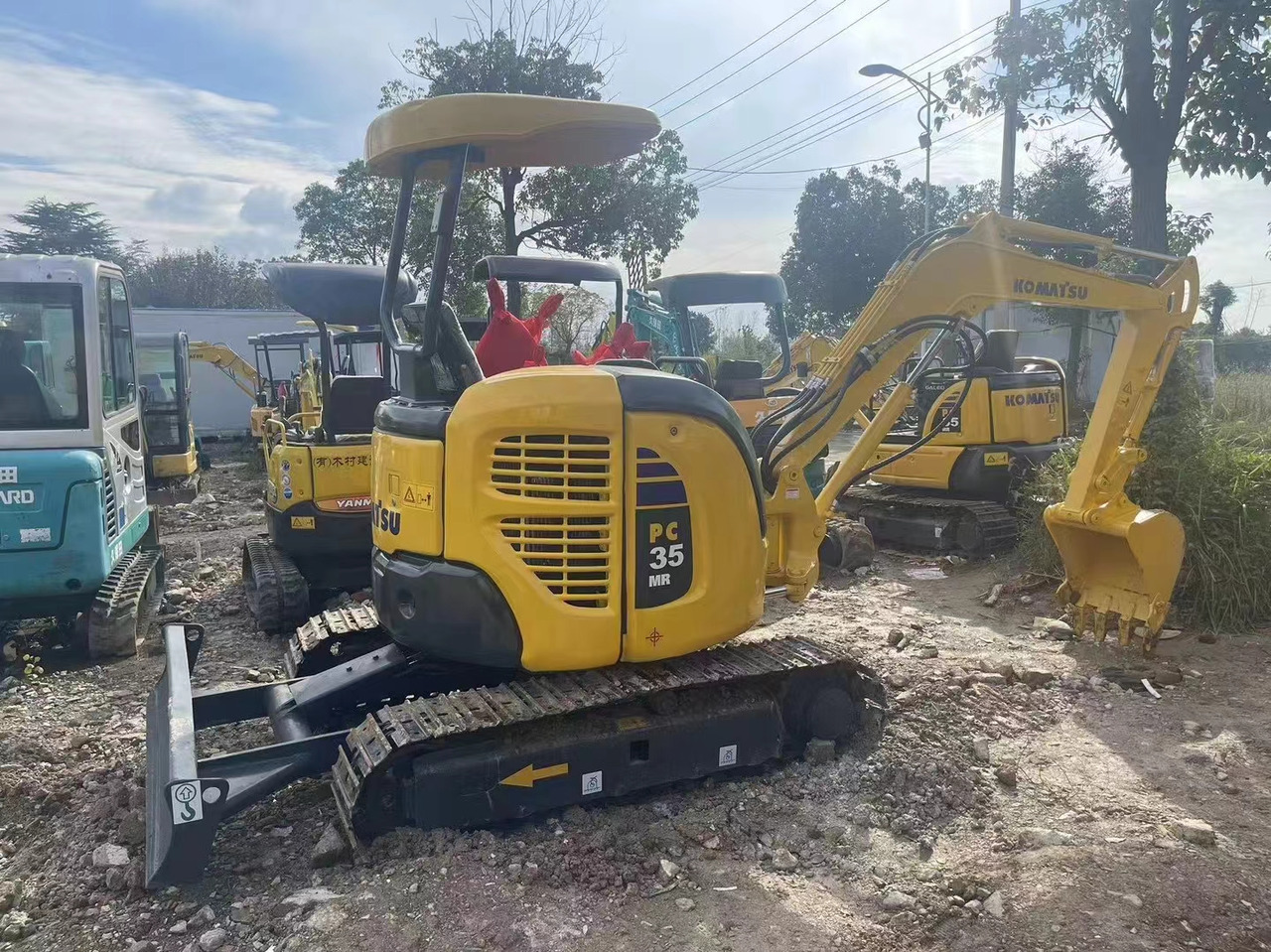 KOMATSU PC35 - Crawler excavator: picture 1 KOMATSU PC35 - Crawler excavator: picture 1