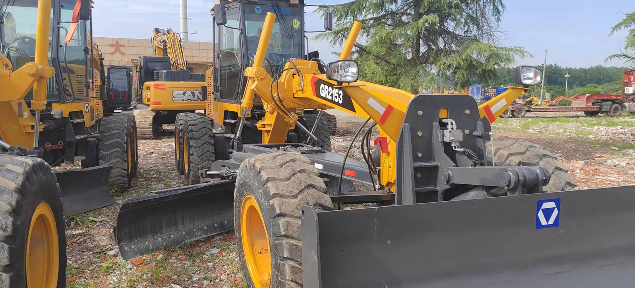 XCMG GR2153 - Grader: picture 2 XCMG GR2153 - Grader: picture 2