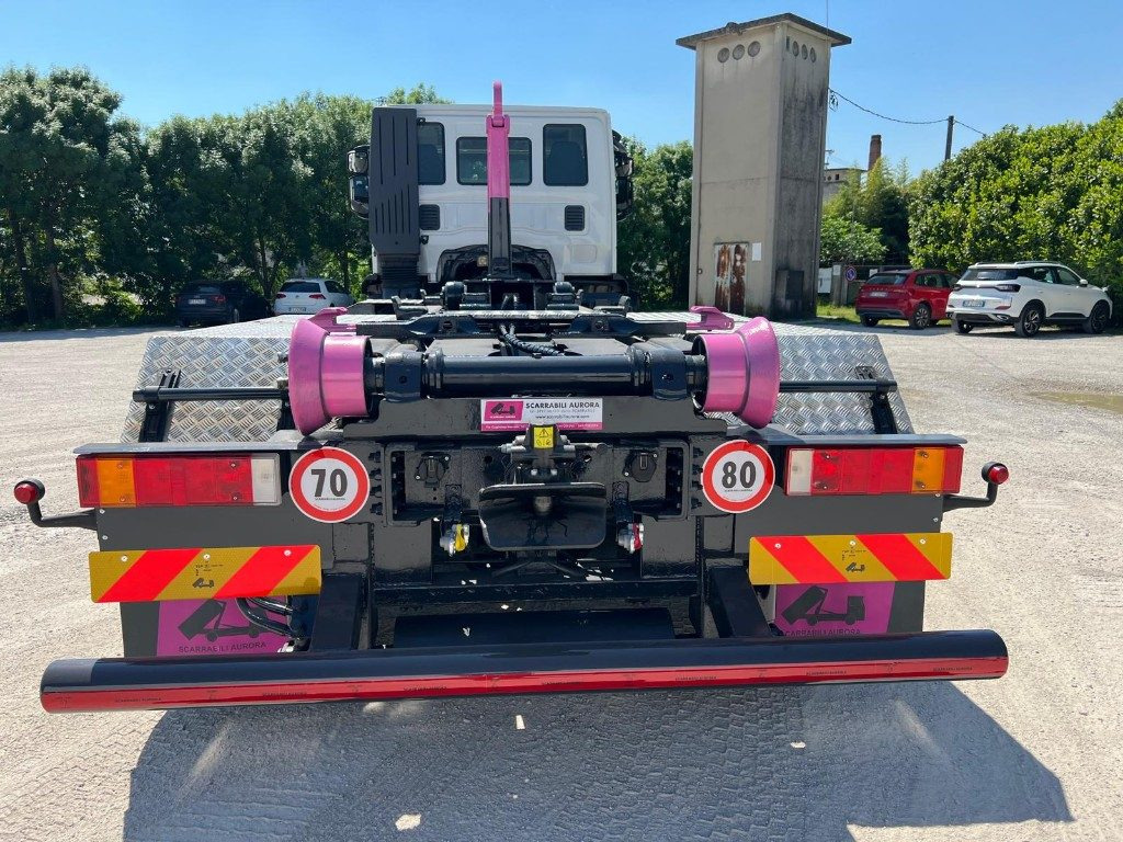 IVECO STRALIS 460 SCARRABILE - Hook lift truck: picture 4 IVECO STRALIS 460 SCARRABILE - Hook lift truck: picture 4
