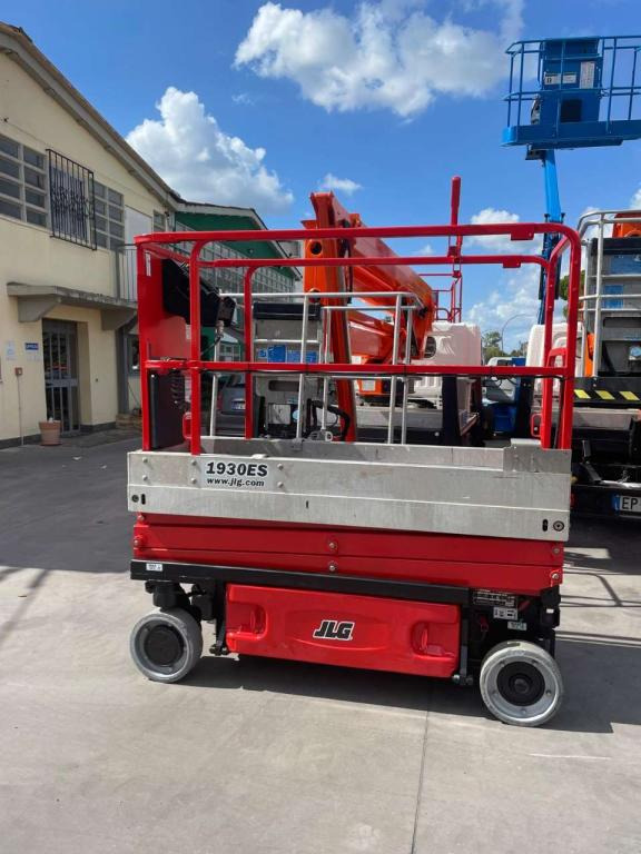 JLG 1930ES - Scissor lift: picture 1 JLG 1930ES - Scissor lift: picture 1