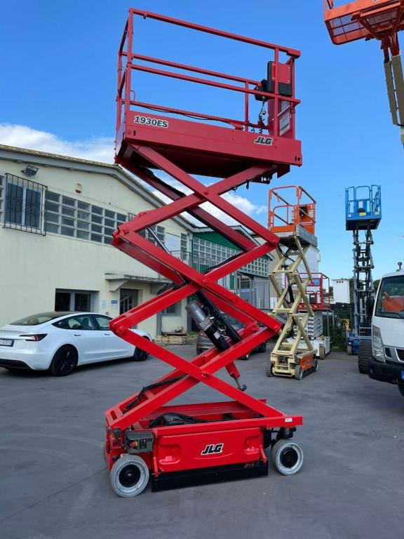 JLG 1930ES - Scissor lift: picture 1 JLG 1930ES - Scissor lift: picture 1