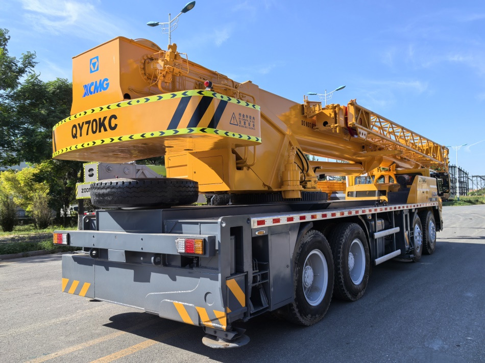 XCMG QY70KC 70TON QY70K QY70KA QY70K-1 - Mobile crane: picture 3 XCMG QY70KC 70TON QY70K QY70KA QY70K-1 - Mobile crane: picture 3