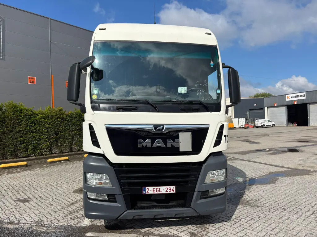 MAN TGX 18.460 XXL - Tractor unit: picture 3 MAN TGX 18.460 XXL - Tractor unit: picture 3