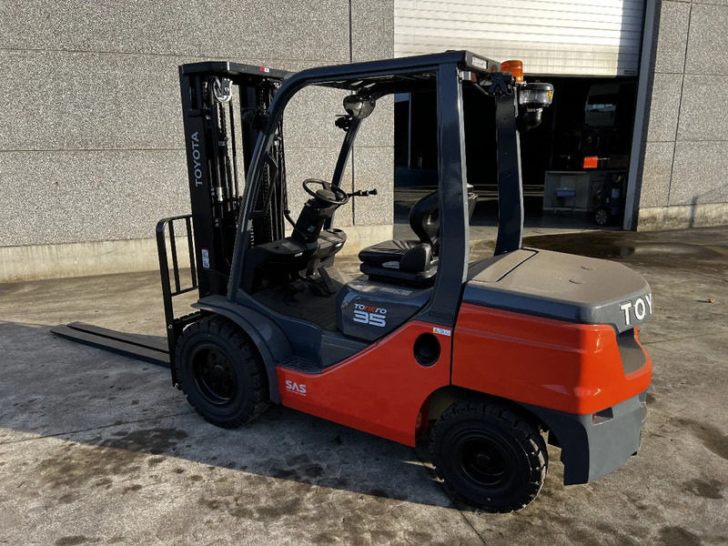 Toyota 52-8FDJF35 TONERO 35 (NEW) (6x in Stock) - Diesel forklift: picture 4 Toyota 52-8FDJF35 TONERO 35 (NEW) (6x in Stock) - Diesel forklift: picture 4