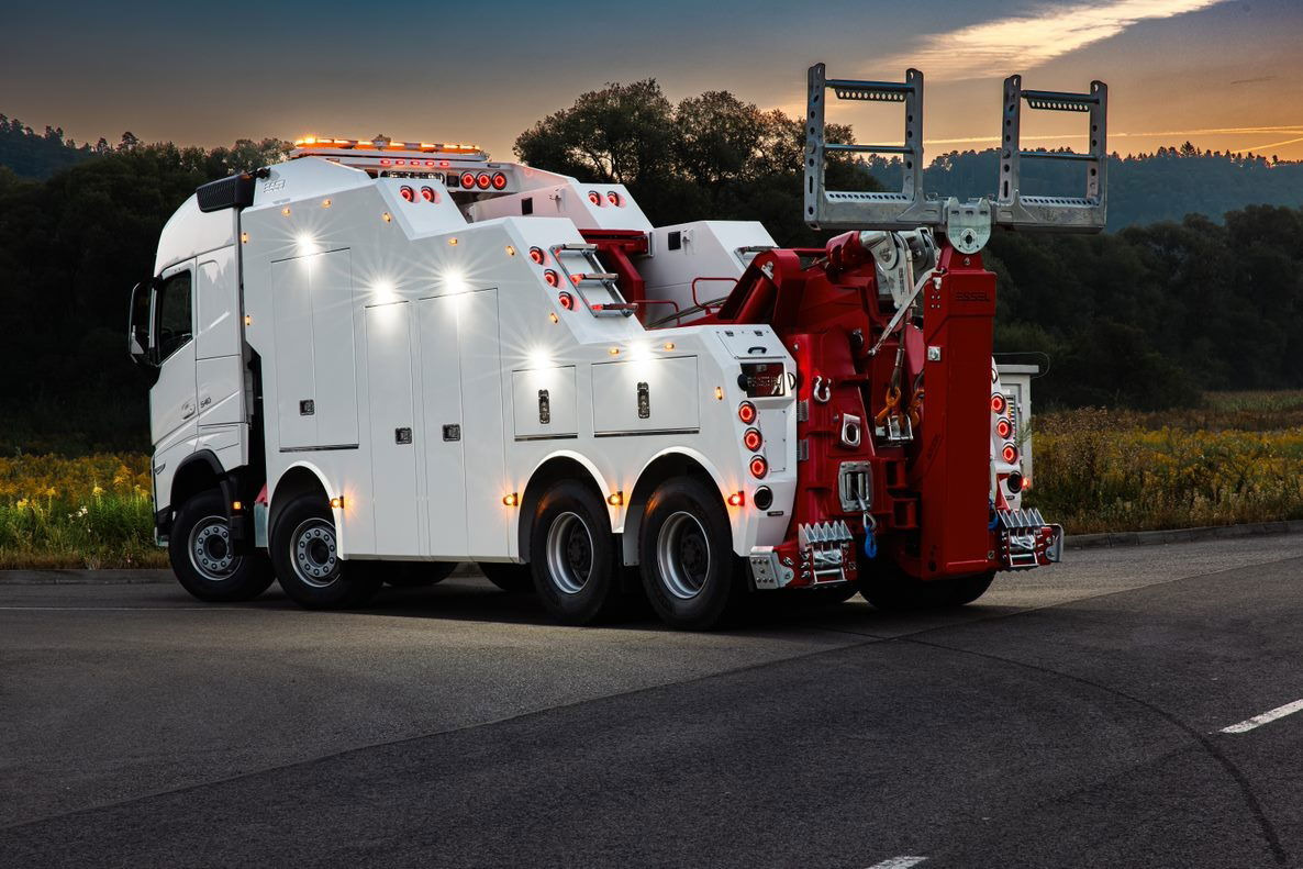 Volvo FH NEW ER4120 5 winches T-REX Volvo FH 540 8x4 WB6,0 White - Tow truck: picture 1 Volvo FH NEW ER4120 5 winches T-REX Volvo FH 540 8x4 WB6,0 White - Tow truck: picture 1