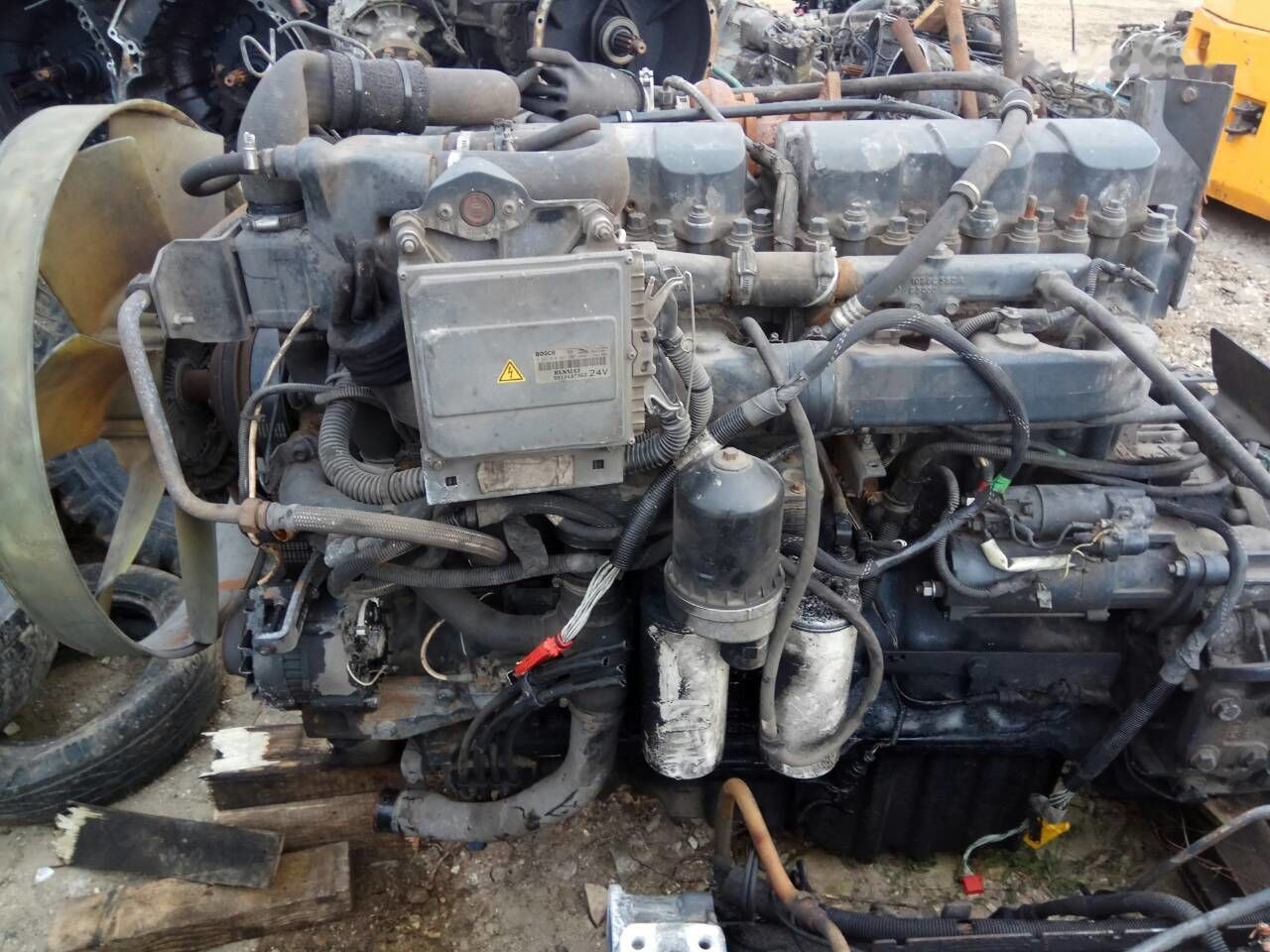 Renault E-TECH 440 Renault MAGNUM - Engine for Truck: picture 2 Renault E-TECH 440 Renault MAGNUM - Engine for Truck: picture 2