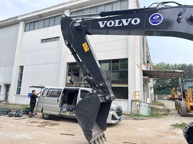 Volvo EC210DL - Crawler excavator: picture 3 Volvo EC210DL - Crawler excavator: picture 3