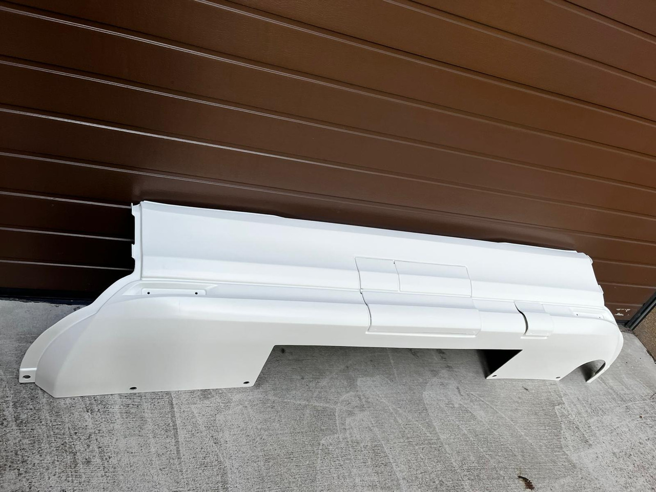 Zderzak tylny środkowy MAN LION'S COACH euro 6 MAN Lions Coach euro 6 - Bumper for Bus: picture 2 Zderzak tylny środkowy MAN LION'S COACH euro 6 MAN Lions Coach euro 6 - Bumper for Bus: picture 2