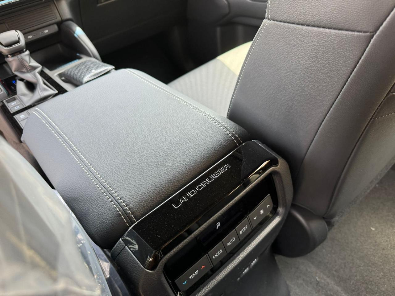 New Car Toyota Prado: picture 7
