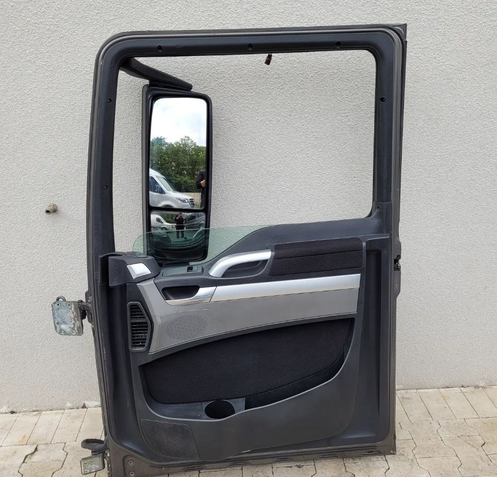 DRZWI MAN TGX PRAWE EURO6 - Door and parts for Truck: picture 4 DRZWI MAN TGX PRAWE EURO6 - Door and parts for Truck: picture 4