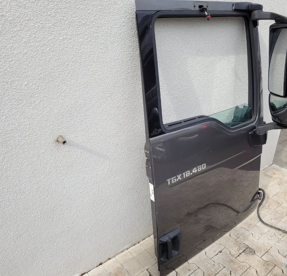 DRZWI MAN TGX PRAWE EURO6 - Door and parts for Truck: picture 2 DRZWI MAN TGX PRAWE EURO6 - Door and parts for Truck: picture 2