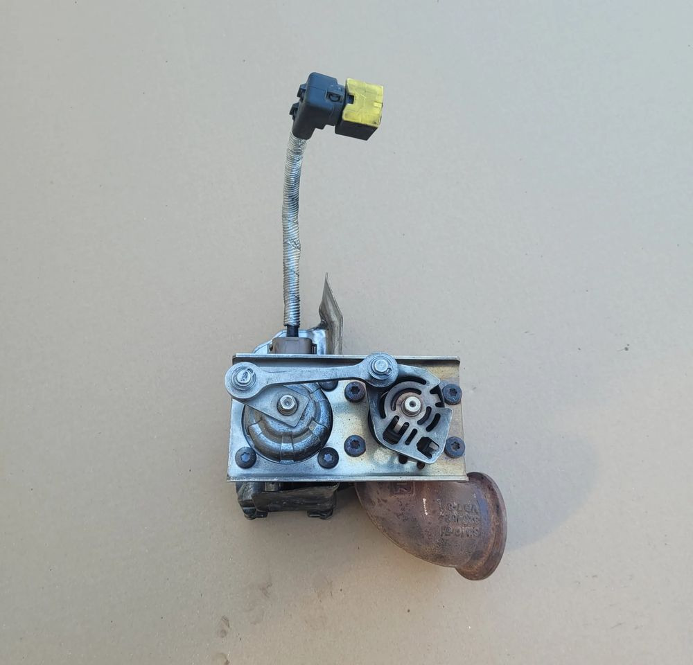 EGR DAF XF 106 OM 2128861 - EGR cooler for Truck: picture 1 EGR DAF XF 106 OM 2128861 - EGR cooler for Truck: picture 1